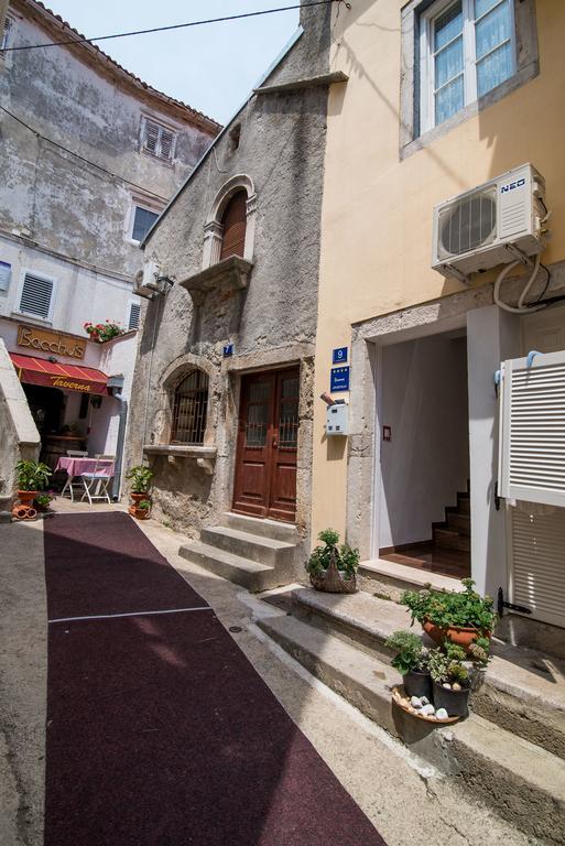 Apartman Marinko Krk Town Exteriör bild
