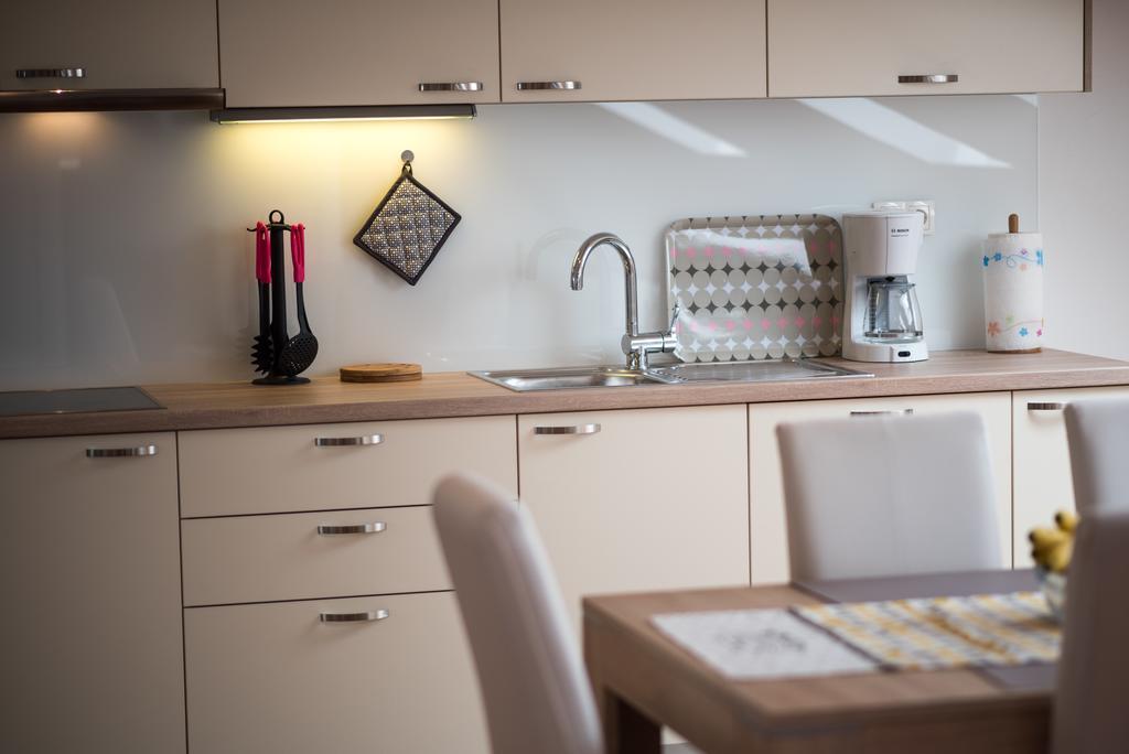 Apartman Marinko Krk Town Exteriör bild